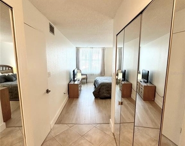 400 Island Way - Photo Thumbnail 23