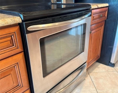 400 Island Way - Photo Thumbnail 32