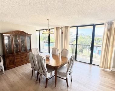 400 Island Way - Photo Thumbnail 8