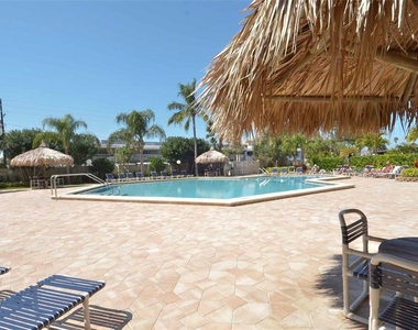 400 Island Way - Photo Thumbnail 38