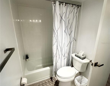 400 Island Way - Photo Thumbnail 21