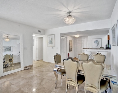 16699 Collins Ave - Photo Thumbnail 13