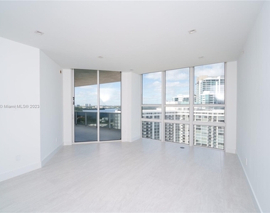 10225 Collins Ave - Photo Thumbnail 14