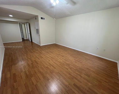 10500 Sw 155th Ct - Photo Thumbnail 9