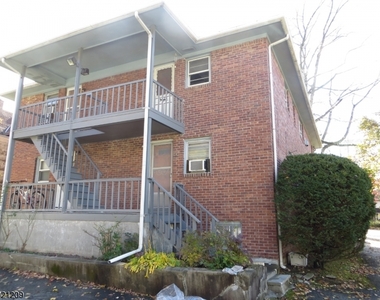 623 Bloomfield Ave - Photo Thumbnail 2