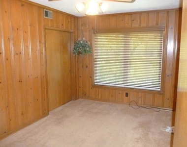 2762 Tanglewood Rd - Photo Thumbnail 23