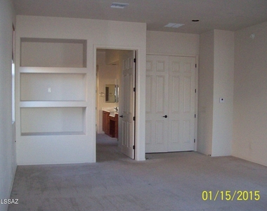 16946 S Vanilla Orchid Drive - Photo Thumbnail 10