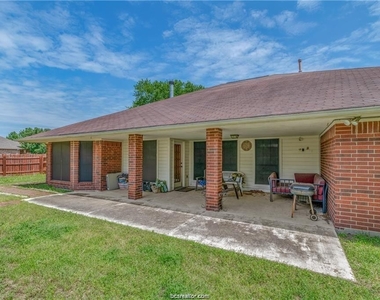 1415 Richland Court - Photo Thumbnail 15