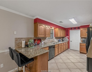 1415 Richland Court - Photo Thumbnail 7