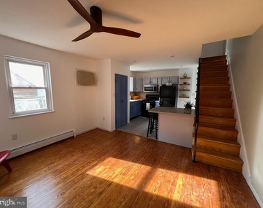 718 S Darien Street - Photo Thumbnail 3