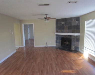 7610 Coral Way - Photo Thumbnail 3