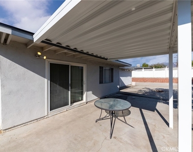 1495 N Blythe Avenue - Photo Thumbnail 18