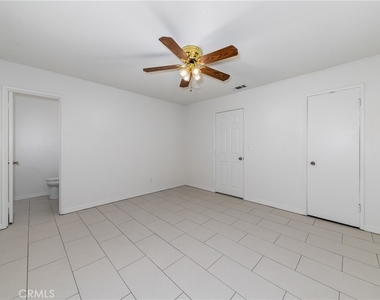 1495 N Blythe Avenue - Photo Thumbnail 16