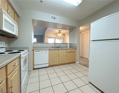 6955 N Durango Drive - Photo Thumbnail 15