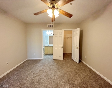 6955 N Durango Drive - Photo Thumbnail 20