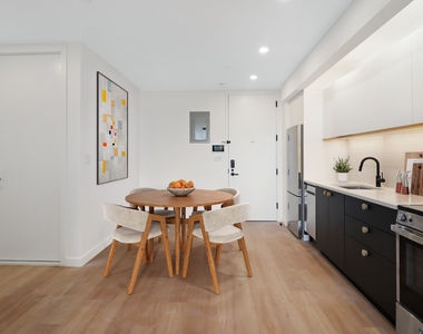 654 Madison Street - Photo Thumbnail 3