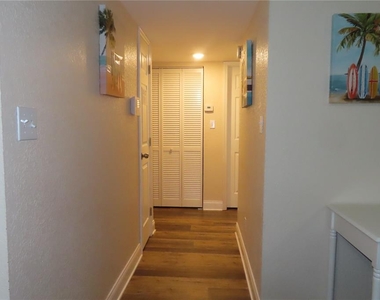 2915 E Emma Street - Photo Thumbnail 7