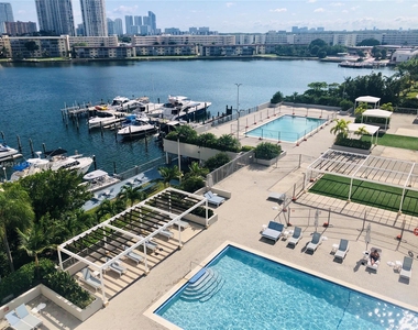 18071 Biscayne Blvd - Photo Thumbnail 10