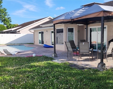 8561 Nw 52nd Ct - Photo Thumbnail 17