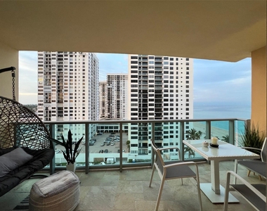 2501 S Ocean Dr - Photo Thumbnail 9