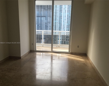 901 Brickell Key Blvd - Photo Thumbnail 4