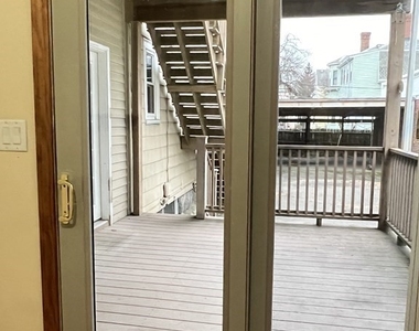 20 Pearl St - Photo Thumbnail 8