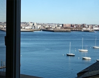 10 Rowes Wharf - Photo Thumbnail 4