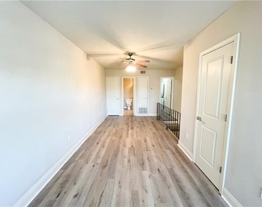 3805 Houma Boulevard - Photo Thumbnail 5