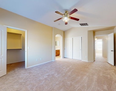 2425 W Cordia Lane - Photo Thumbnail 36