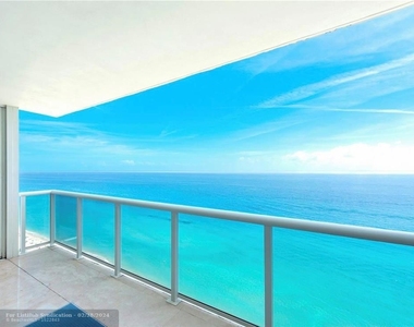 19111 Collins Ave - Photo Thumbnail 0