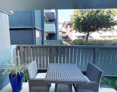 880 Irvine Avenue - Photo Thumbnail 21