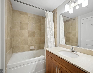 475 K St Nw - Photo Thumbnail 9