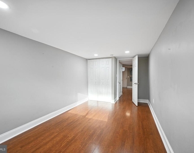 4608 Iowa Ave Nw - Photo Thumbnail 5