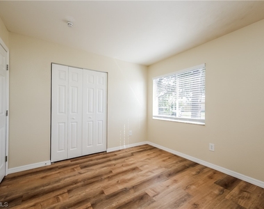 5183 Trekell Street - Photo Thumbnail 11