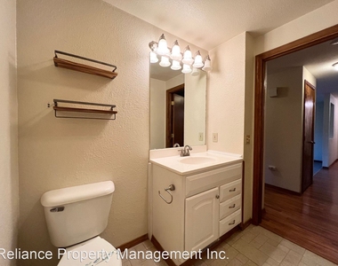 11990 Sw Corby Dr. #17 - Photo Thumbnail 22