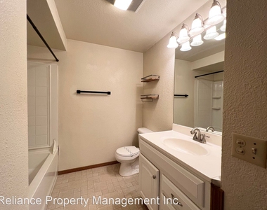 11990 Sw Corby Dr. #17 - Photo Thumbnail 20