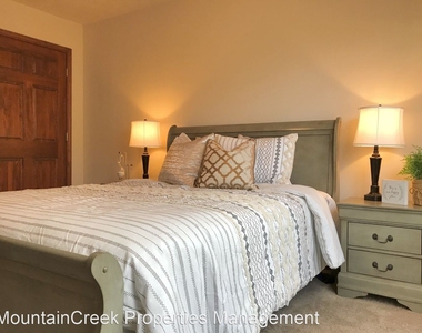 84 Silver Maple Ridge - Photo Thumbnail 3