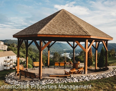 84 Silver Maple Ridge - Photo Thumbnail 23