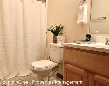 84 Silver Maple Ridge - Photo Thumbnail 10