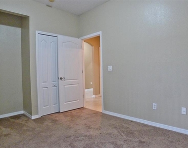 1134 Emerald Hill Way - Photo Thumbnail 3