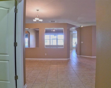 1134 Emerald Hill Way - Photo Thumbnail 8