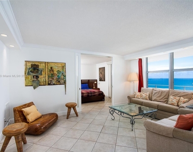 9225 Collins Ave - Photo Thumbnail 21