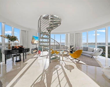 6301 Collins Ave - Photo Thumbnail 32