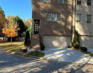 295 Benson Manor Circle Se - Photo Thumbnail 0