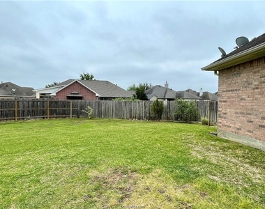 4211 Colchester Court - Photo Thumbnail 16