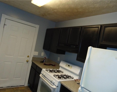 844 Plainville Drive Sw - Photo Thumbnail 11