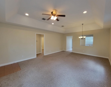 4247 Raleigh Way - Photo Thumbnail 3