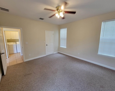 4247 Raleigh Way - Photo Thumbnail 12