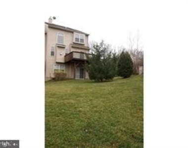 201 Tall Pines Drive - Photo Thumbnail 3