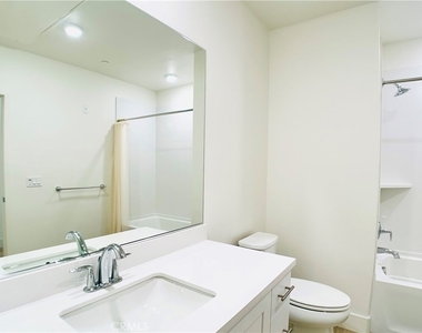 3578 Rambla Pl - Photo Thumbnail 23